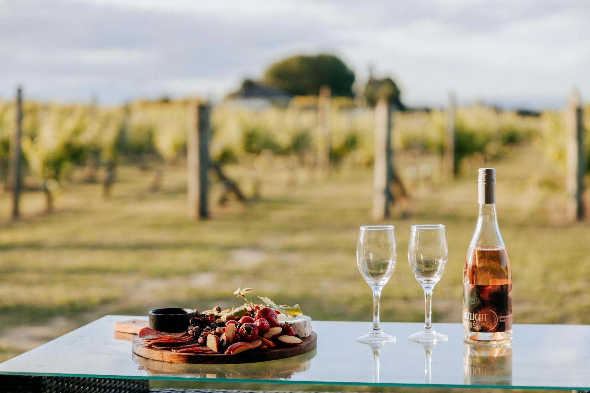 הייסטינגס Villas & Vines Glamping מראה חיצוני תמונה