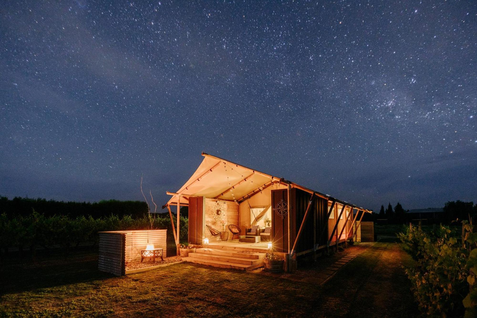 הייסטינגס Villas & Vines Glamping מראה חיצוני תמונה