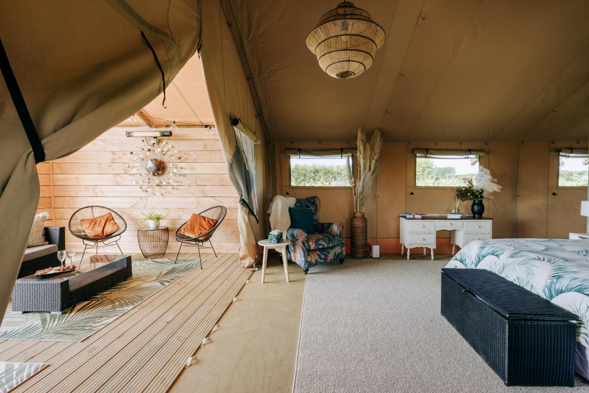 הייסטינגס Villas & Vines Glamping מראה חיצוני תמונה