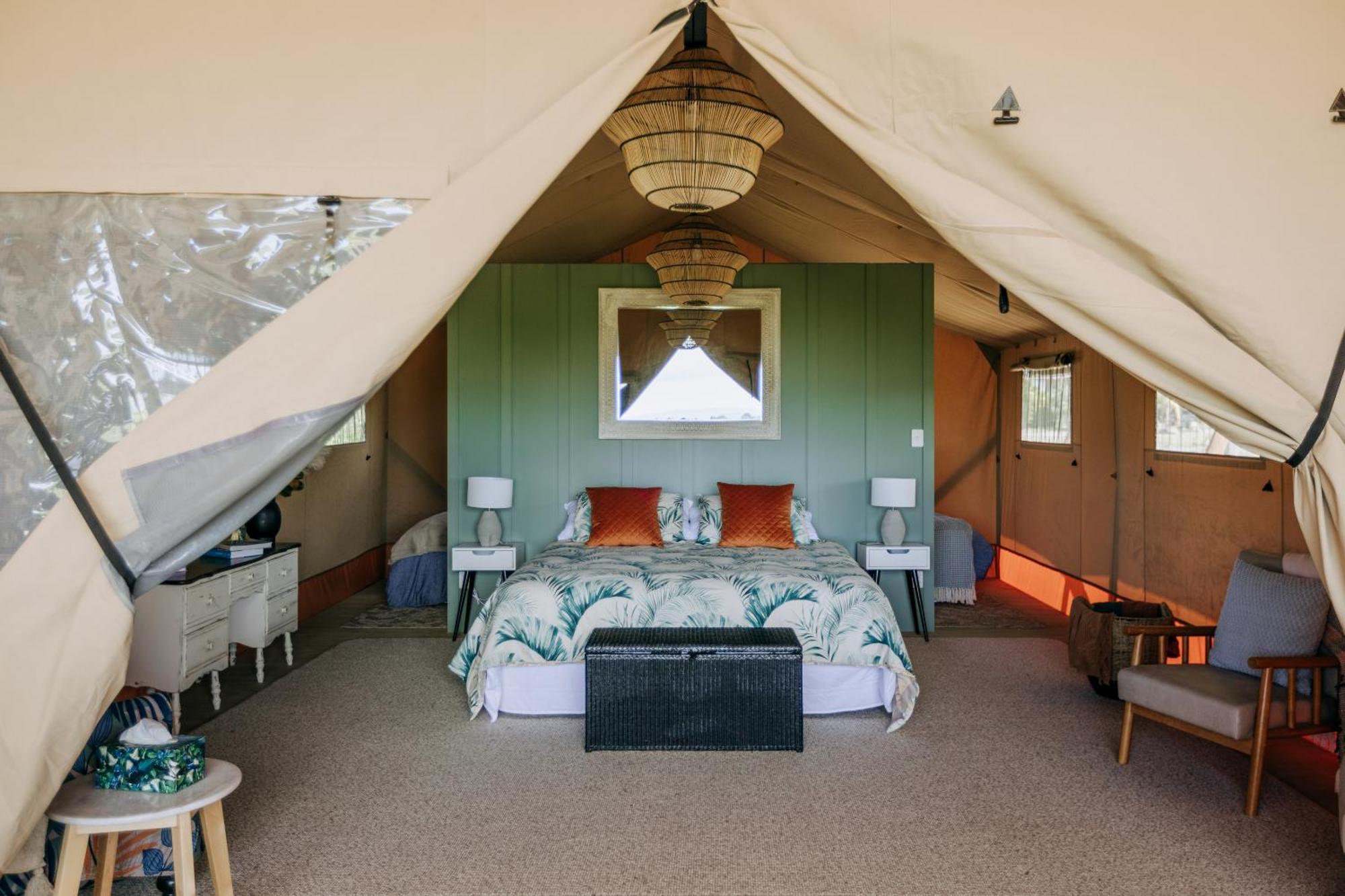 הייסטינגס Villas & Vines Glamping מראה חיצוני תמונה